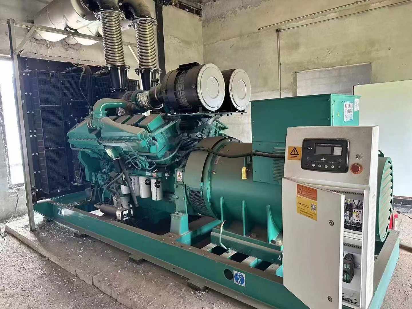 瓜州无功补偿装置的性能评估需要考虑哪些因素？